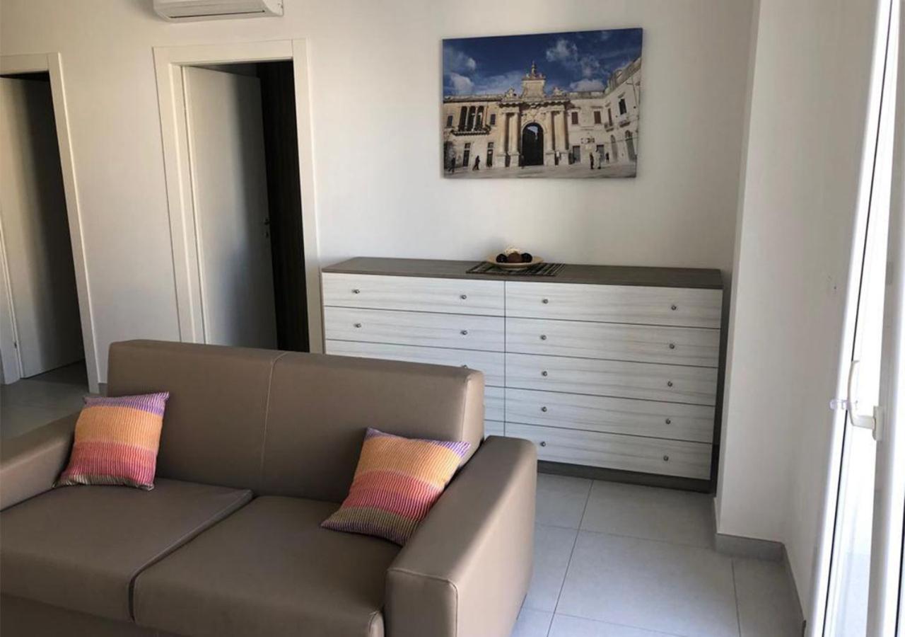 3G Baroque Apartments เลชเช ภายนอก รูปภาพ