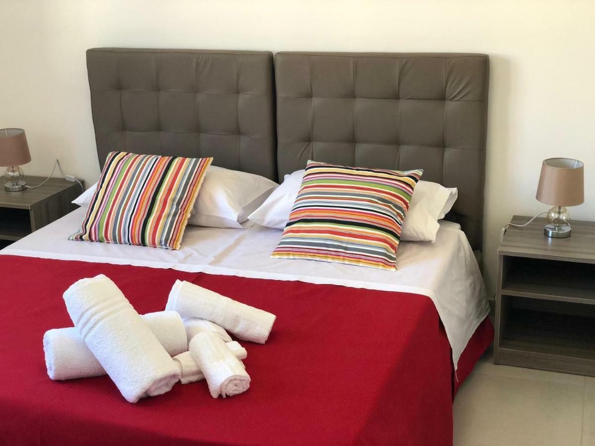 3G Baroque Apartments เลชเช ภายนอก รูปภาพ
